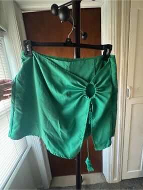 Emery Rose Green Women's skort